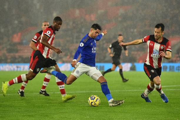 阵容建设中 阵容建设中